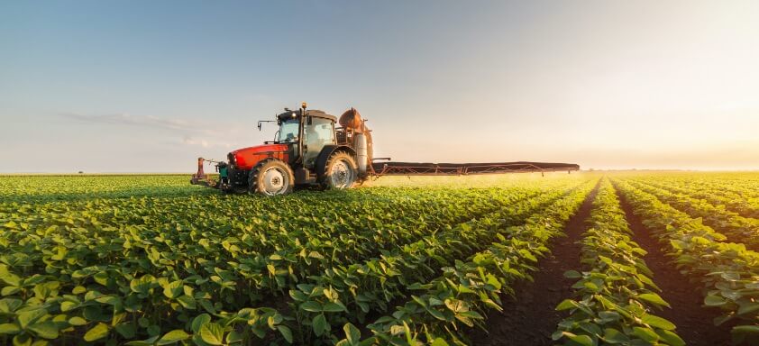 Sensores e GPS controlam máquinas de pulverização no manejo de lavouras