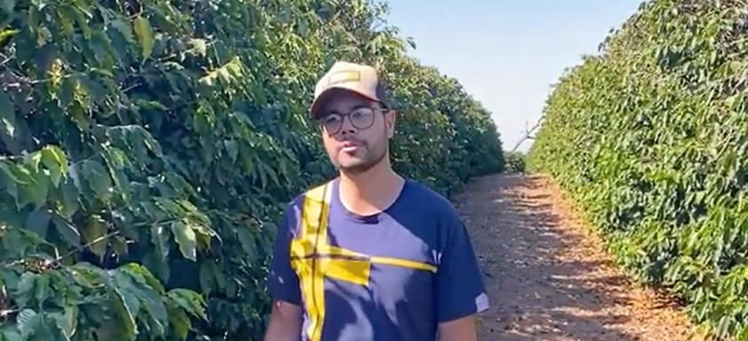 Produtor de café Estevão Carrijo