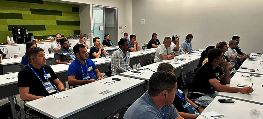 Produtores brasileiros do programa OTO visitam o RTP Syngenta, o centro global de pesquisa em biotecnologia da Syngenta, nos Estados Unidos